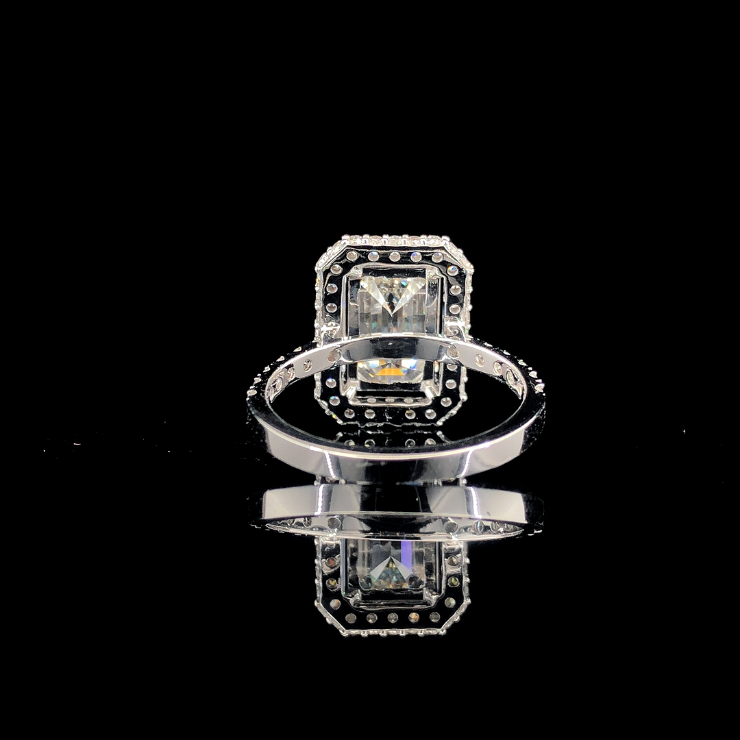 Emerald Solitaire Diamond Ring - Diamond Cut: Excellent