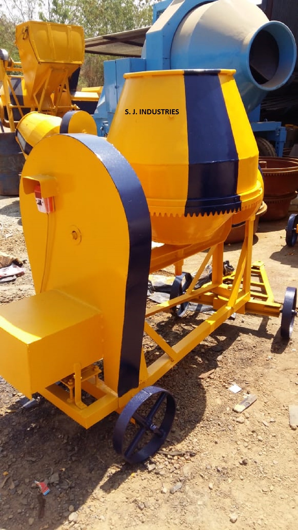 Half Bag Tilting Concrete Mixer - Application: Construction