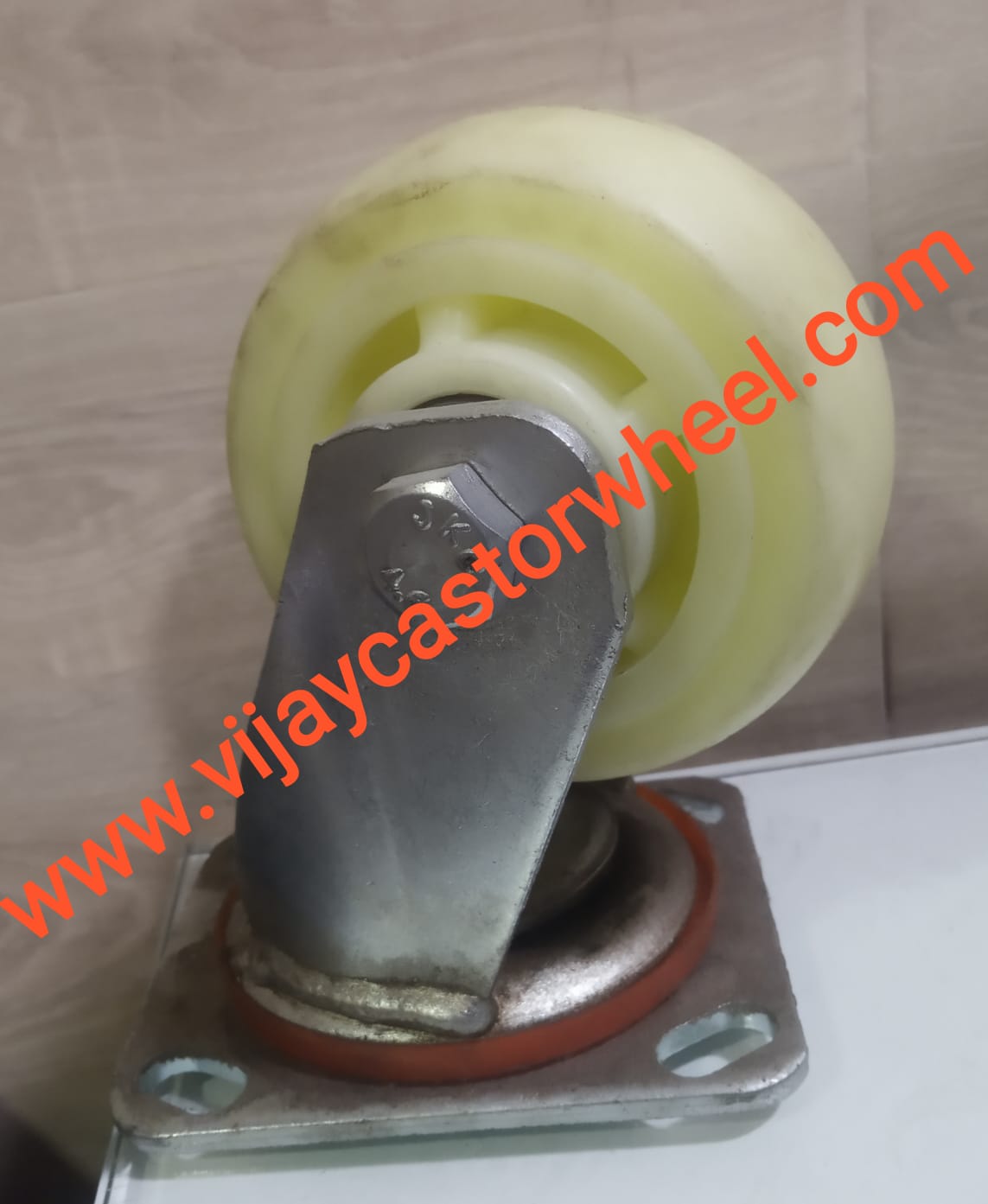 Heavy Duty 5mm Clamp Bearing Type Cp Caster Wheel - Color: Green