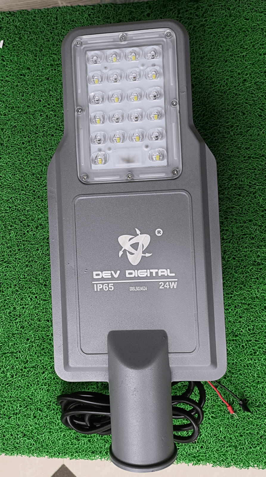 24W LED SOLAR SEMI INTEGRATED STREET LIGHT