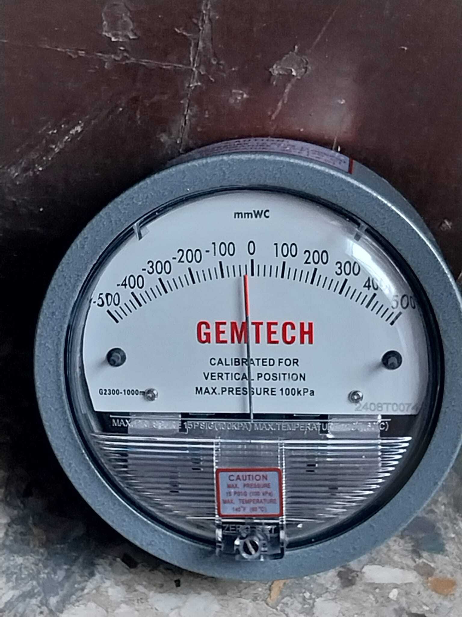 Manometer Differential Pressure Gauge 500-0-500 Mm Wc - Color: White/black