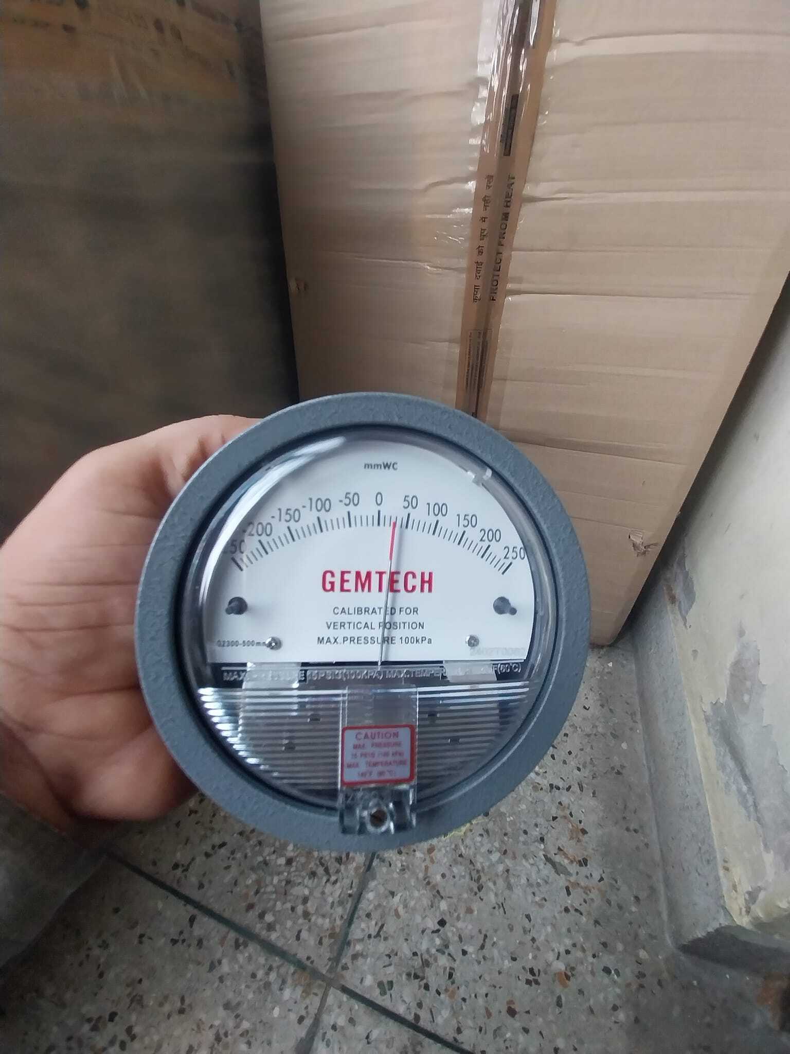 Manometer Differential Pressure Gauge 250-0-250 Mm Wc