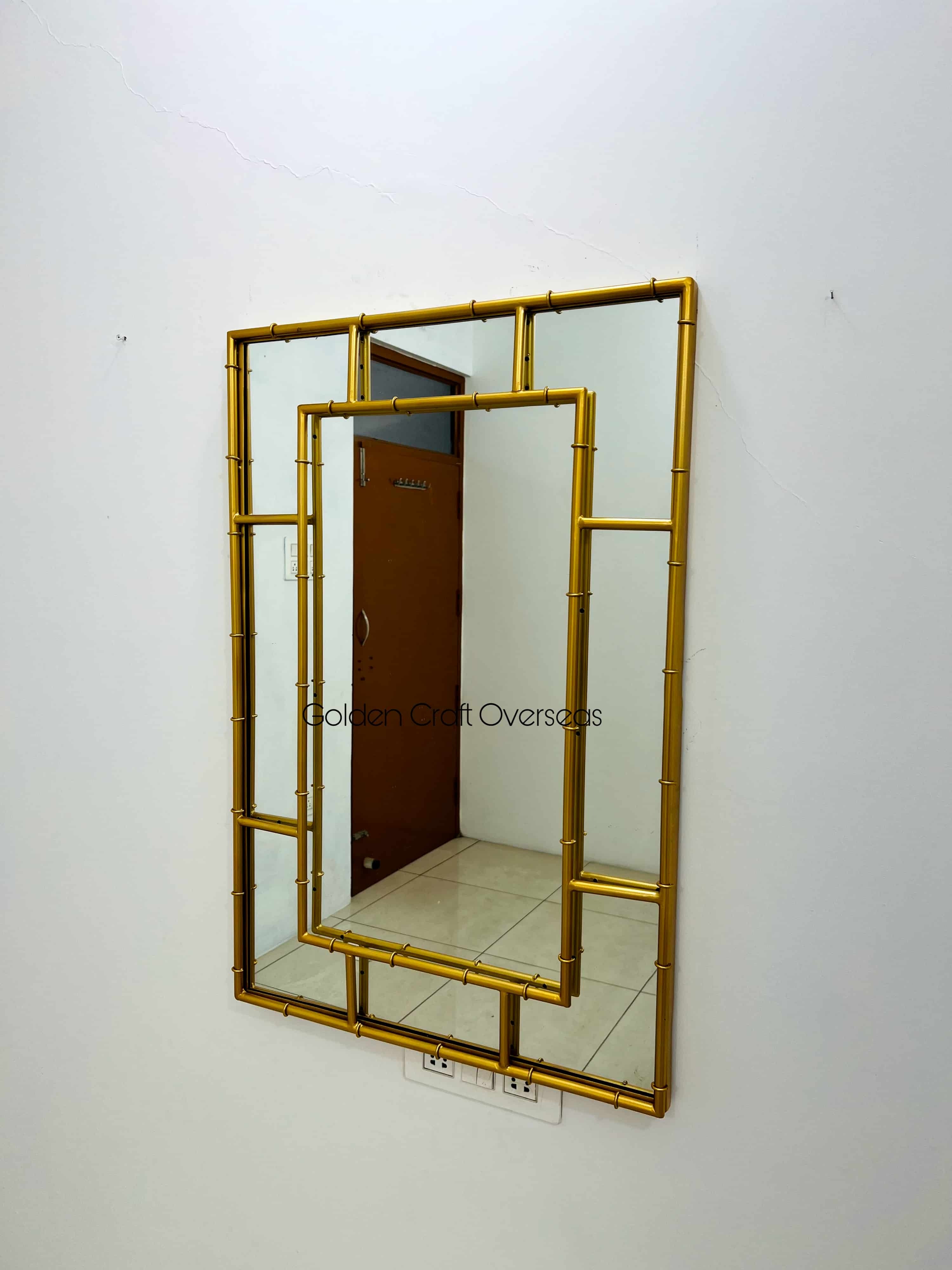 Ferro Mirror Frame - Color: Gold