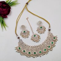 Traditinal Luxe Kundan Necklace Set