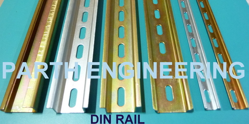 DIN रेल चैनल