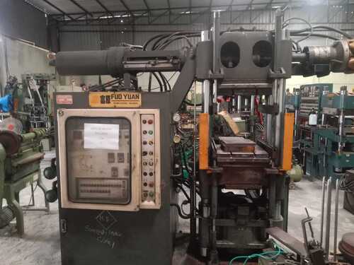 RUBBER INJECTION MOUDLING MACHINE