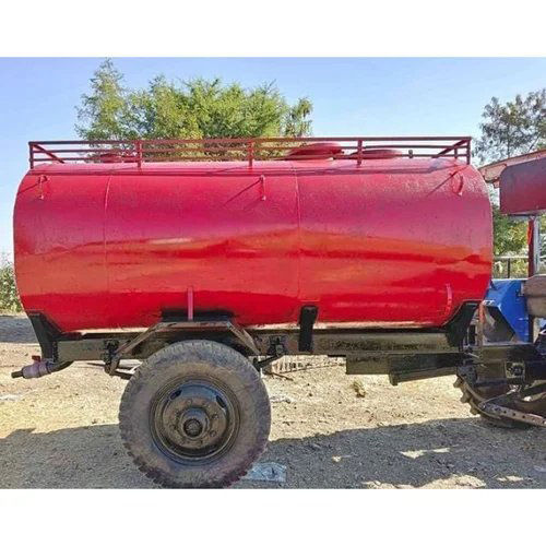 3000L Tractor Water Tanker - Color: Red