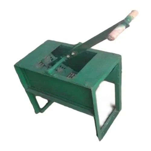 Manually Operated Groundnut Decorticator