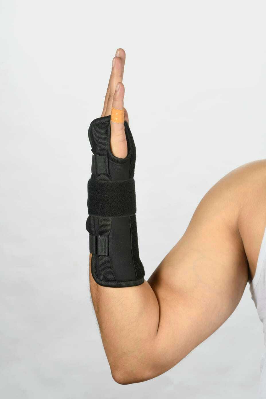 Pro Healthcare Adjustable Wrist And Forearm Splint For Pain Relief Carpal Tunnel Brace - Neoprene & Metal, Medium Size M | Portable, Suitable For Gym Use, Manual Power Source