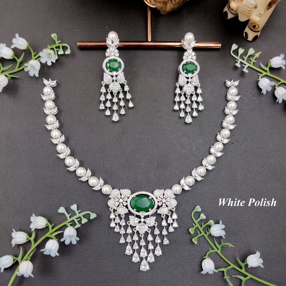 Classic beauty AD Necklace