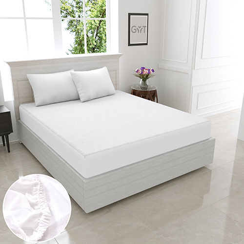 White Color Mattress Protector - Size: Full