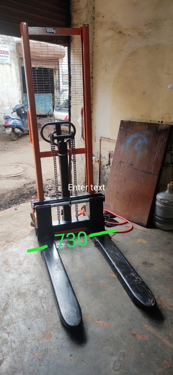 Material Handling Pallet Stacker - Attributes: Consume Less Power
