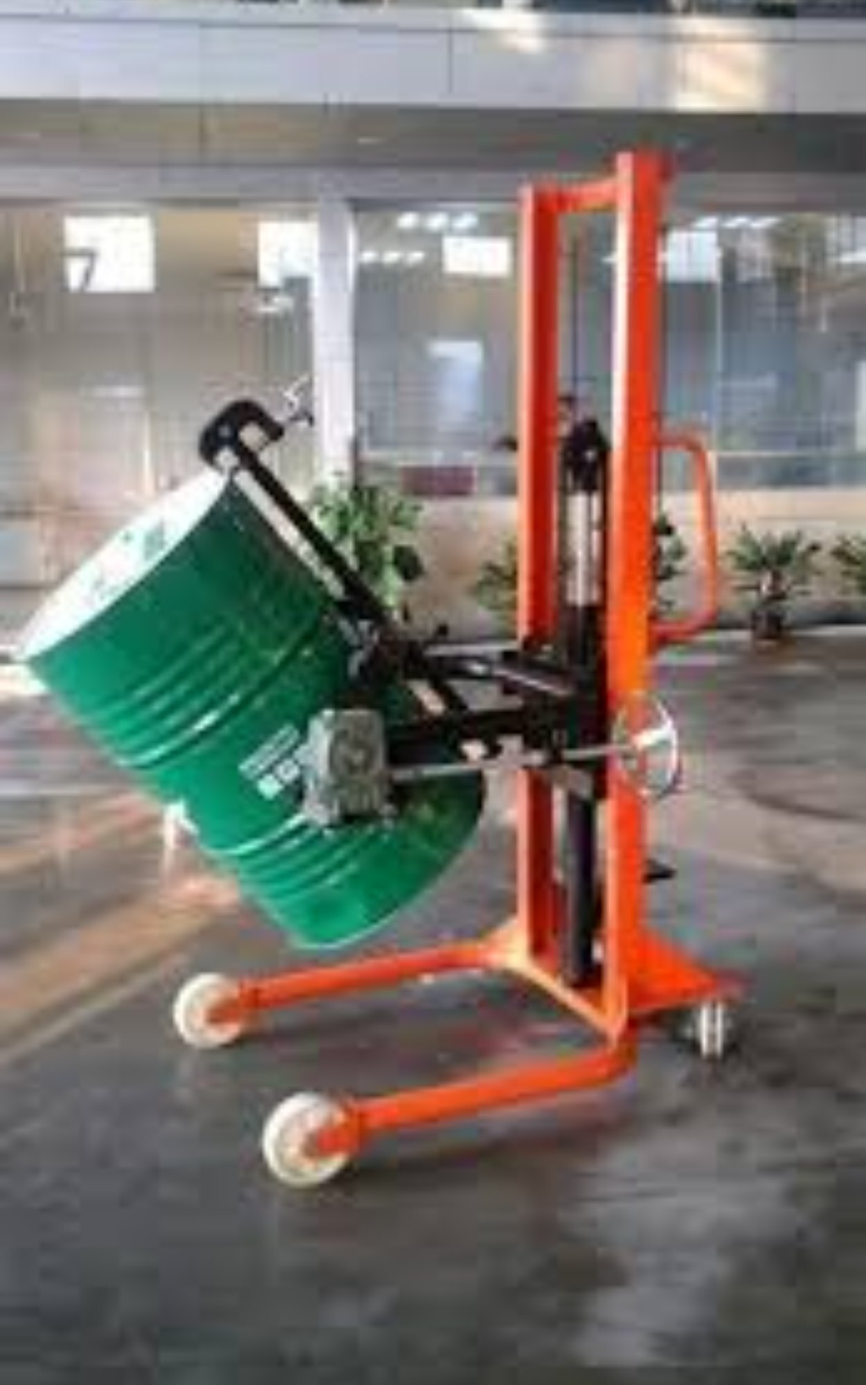 Hydraulic Drum Stacker - Attributes: Easy To Operate