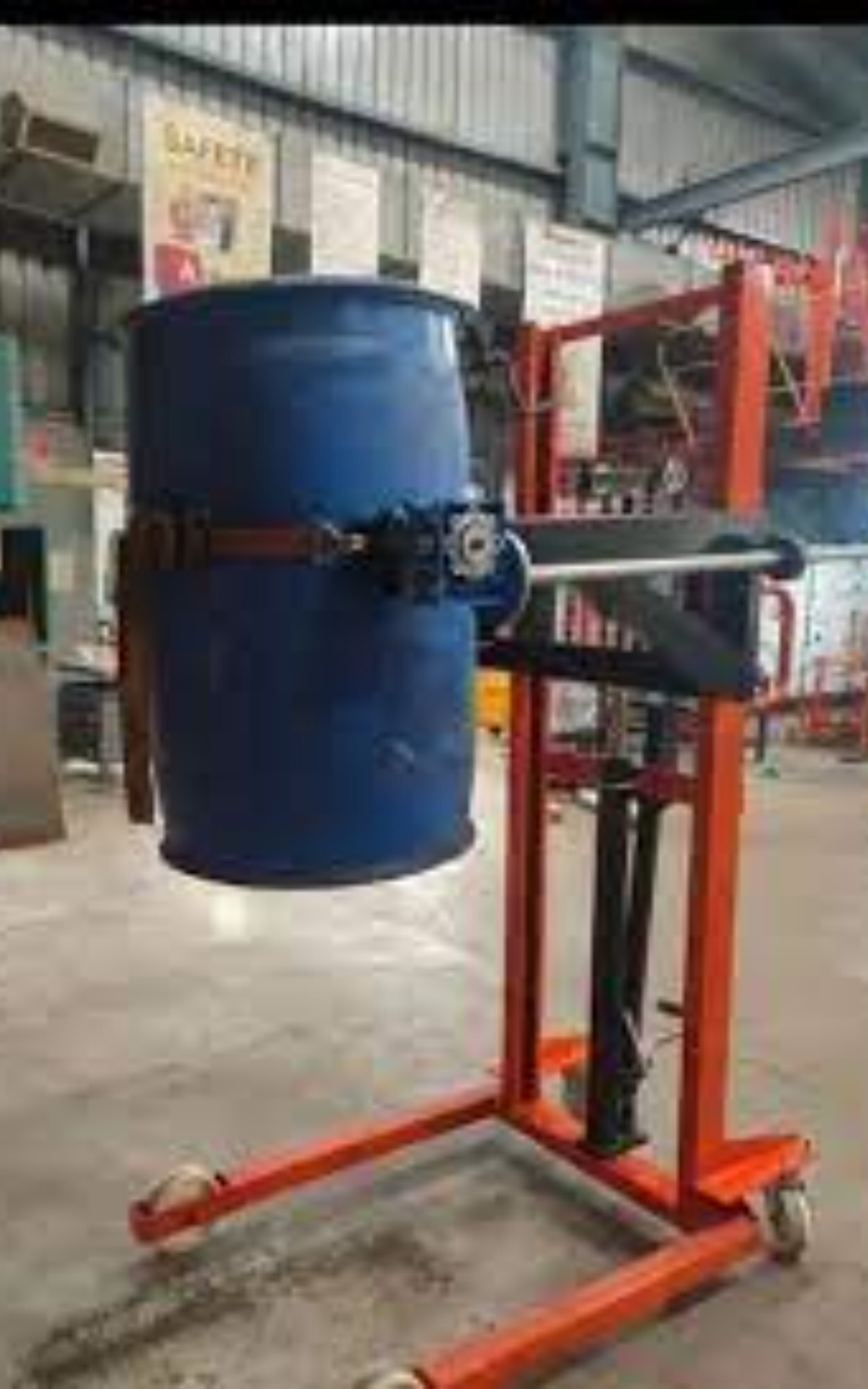 Hydraulic Drum Stacker - Attributes: Easy To Operate