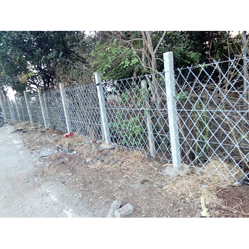 Razor Mesh Security Fence - Application: Commercial Site