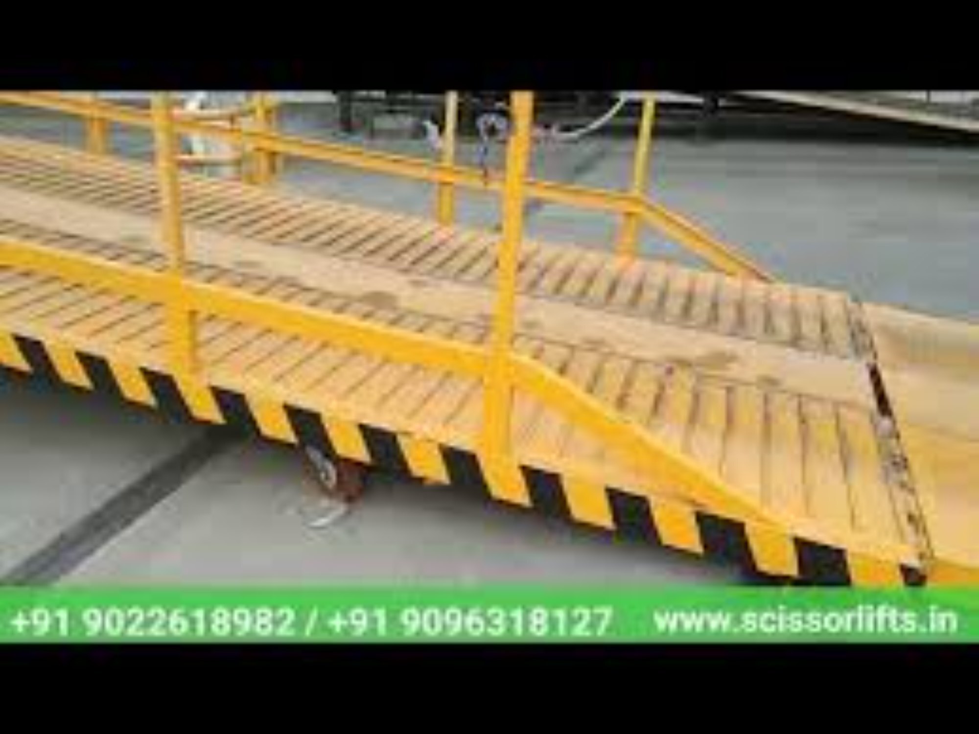 Vedant Lift Mobile Dock Ramp - Steel, 10 Ton Load Capacity, 7040 Mm Slope Length, 2100 Mm Width, 1600 Mm Max Lifting Height | Hydraulic Operation, Pneumatic Tyre 7.00-15