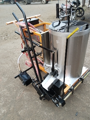 Thermoplastic Road Marking Machine