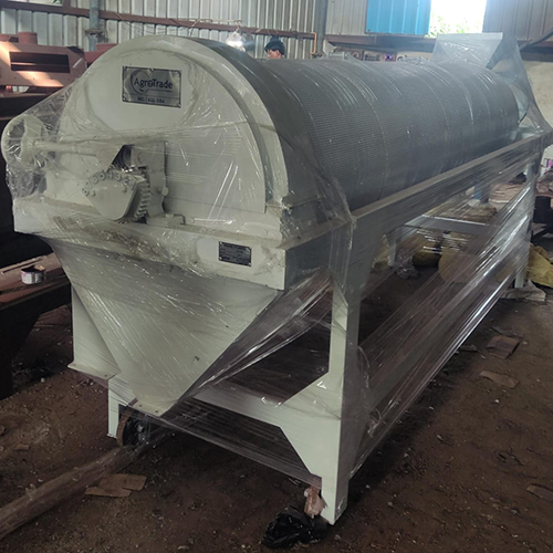 Indented Cylinder - White Color, Advanced Indentation Technique For Precision Material Handling Separation Processes