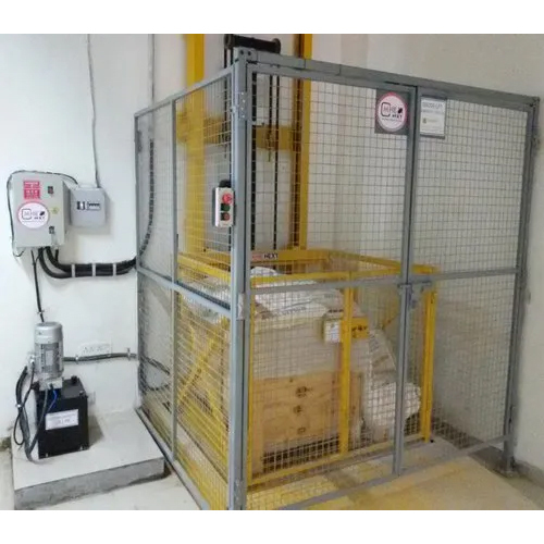 Hydraulic Cargo Lift