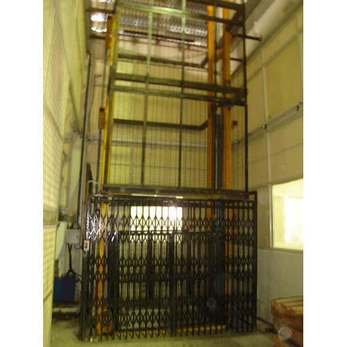 Hydraulic Double Mast Lift - Load Capacity: 5-10 Tonne