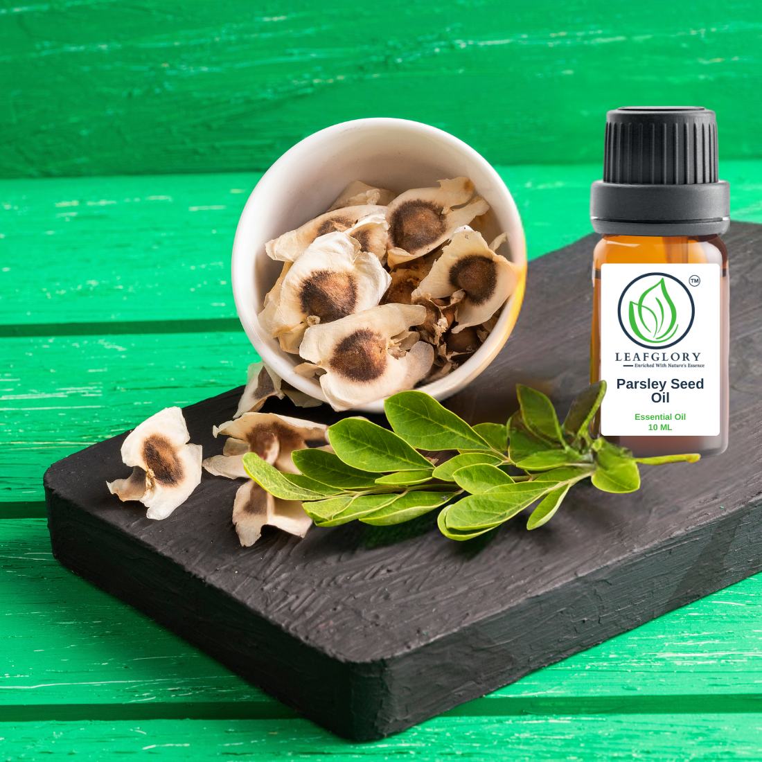 Parsley Oil - 99% Pure Herbal Extract, Aromatic Spicy Odour | Ideal For All Age Groups, Perfect For Aromatherapy, Available In Multiple Sizes, Shelf Life Of 2 Years