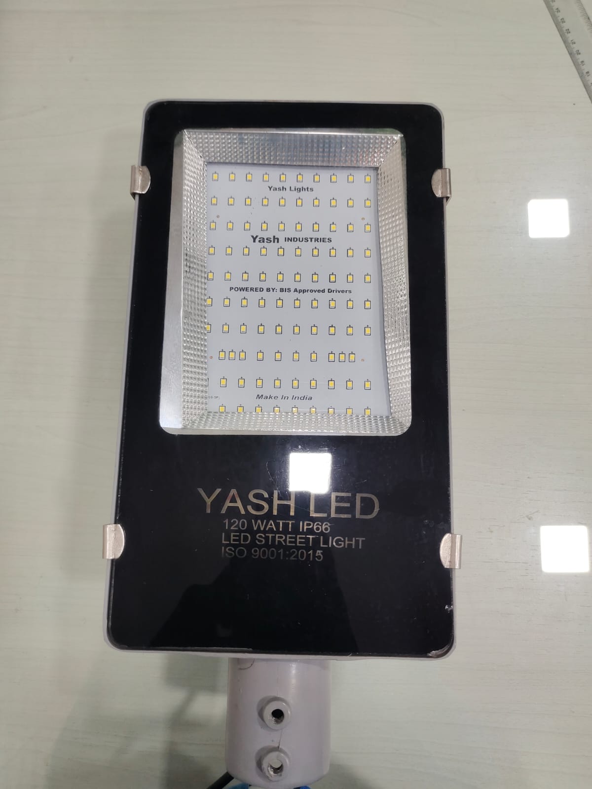 Led Street Light - Aluminium, 80mm X 70mm X 30mm | 100 Watt, White Light Color, Weight 0.630 Kg, Power Factor >0.95, Efficient Lighting Solution