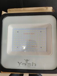 led focus light