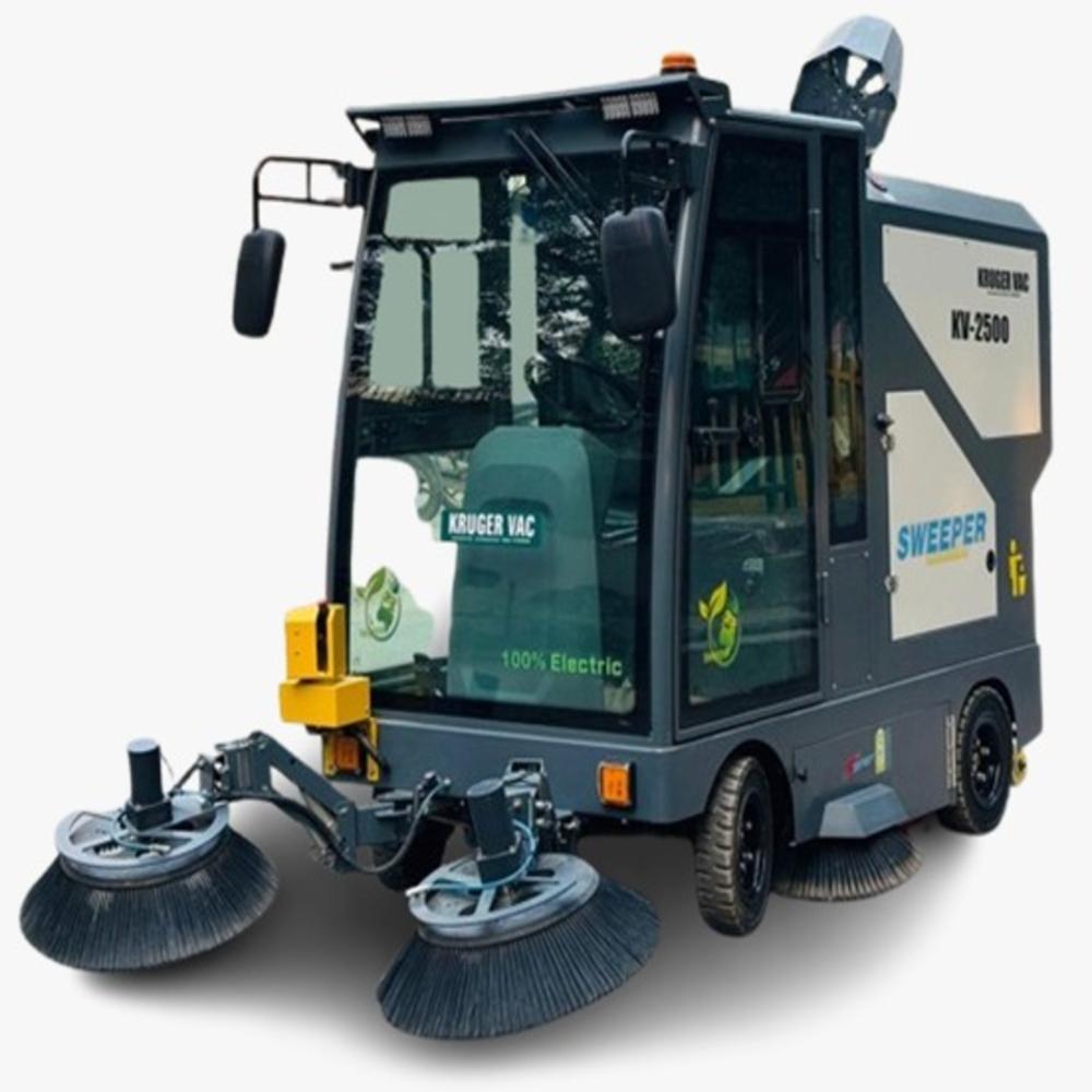 Ride on sweeper Battery operated, 200 Itrs spary tank, 240 Itrs debris hopper Model Kruger KV 2500 Road Sweeper
