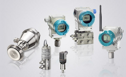 Siemens Motors - Stainless Steel, 70 Celsius Temperature Range | Industrial Usage for Optimal Performance