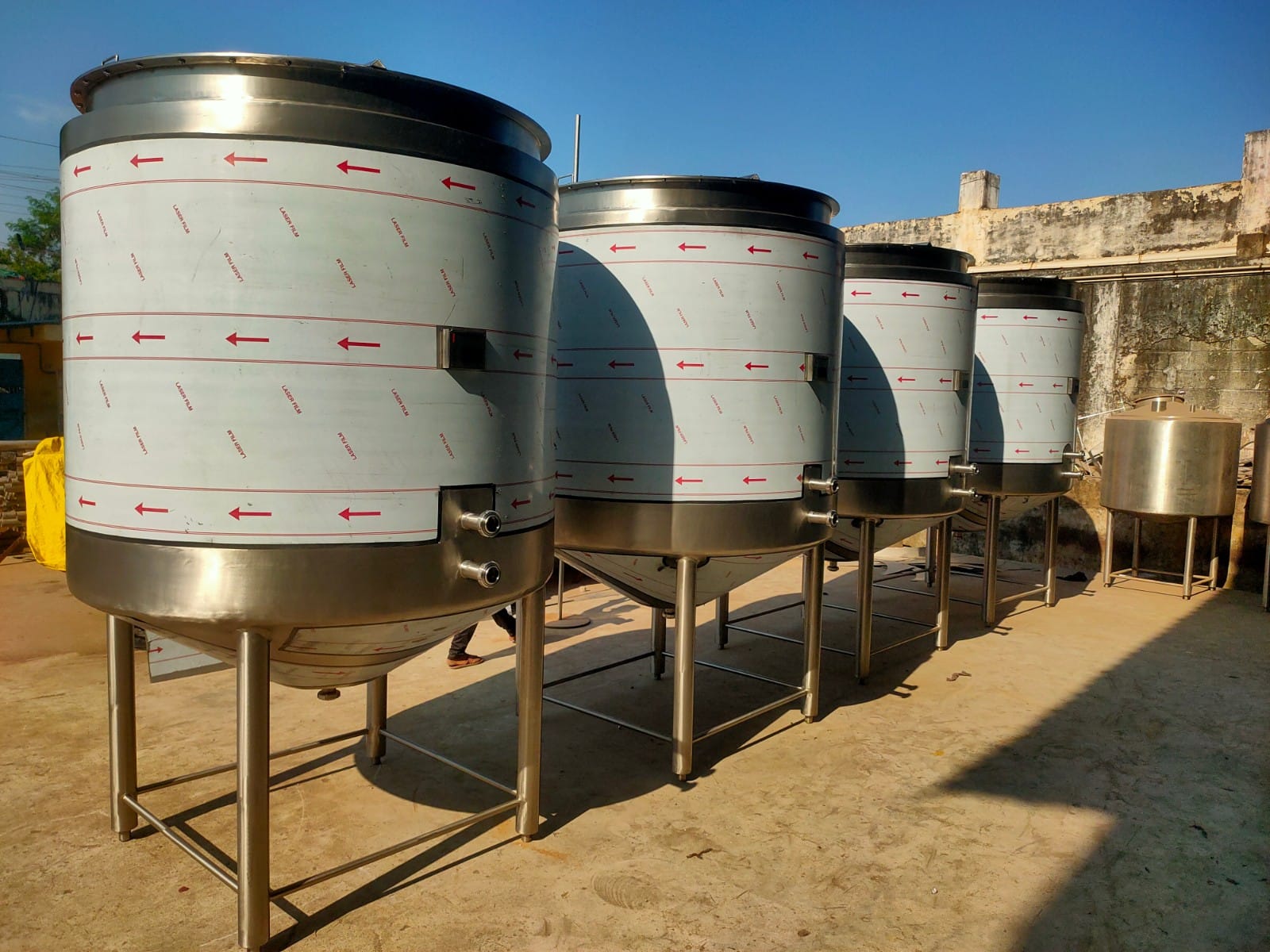 MILK STORAGE TANKS