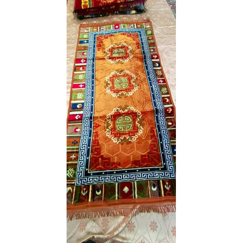 200 Gsm Velvet Printed Floor Carpet - Advantage: Non-Slip