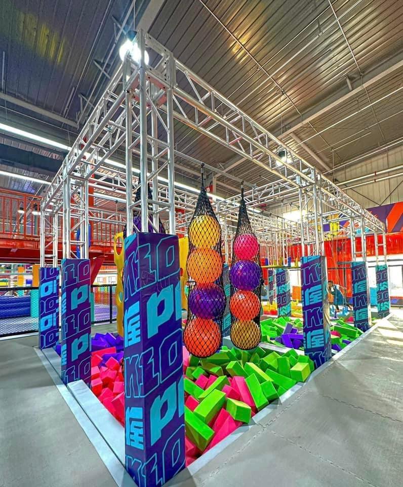 Trampoline Park - Heavy-duty Fabric, Large Jumping Area For Safe And Fun Experiences