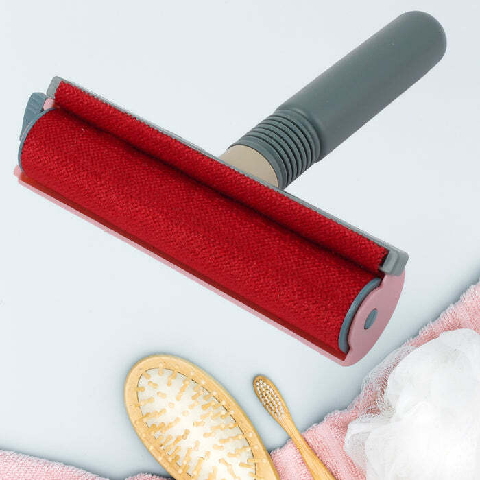 Plastic Handle Sofa Bed Clothes Lint Hair Dust Remover Cleaning Brush - Color: Pink