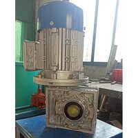 Industrial Worm Gear - Cast Iron, 220-440 Volt Range, Silver Finish | High-quality Heavy-duty Power Transmission Solution