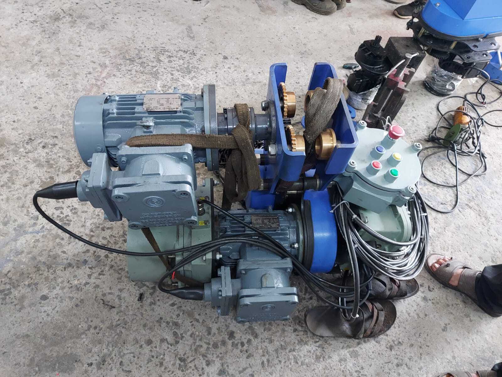 Flame Proof Hoist Power Source: Electric By Artech Engineers
