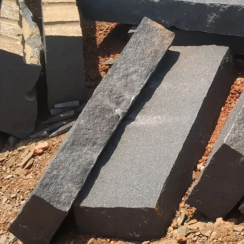 GRANITE KERB STONE