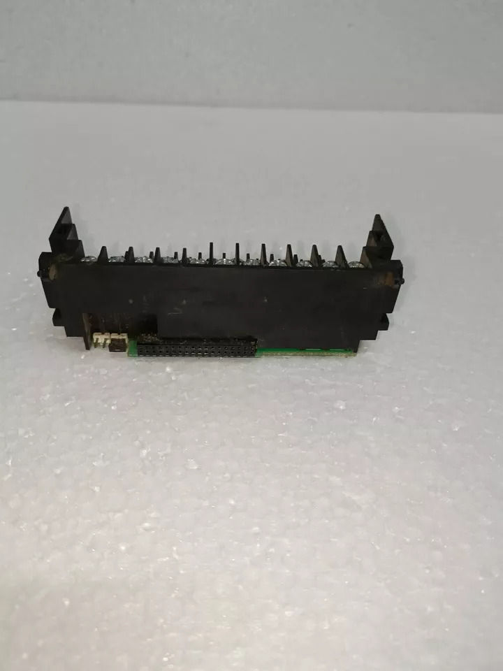 BKO-CA1606 MITSUBISHI INVERTER TERMINAL BLOCK CONNECTOR MT061 MEC-40V-0