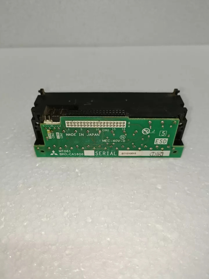 Bko-ca1606 Mitsubishi Inverter Terminal Block Connector Mt061 Mec-40v-0 - Color: Black