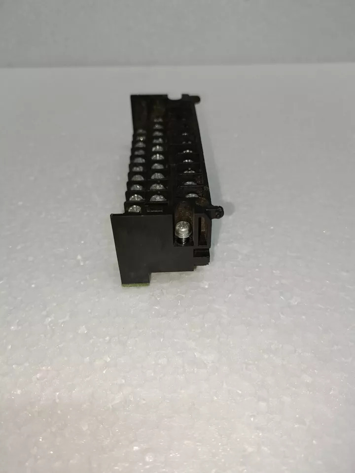 Bko-ca1606 Mitsubishi Inverter Terminal Block Connector Mt061 Mec-40v-0 - Color: Black
