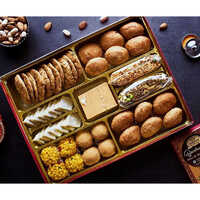 7 Section Wedding Bhaji Box With Bhaji Or Sweets - Feature: High Quality
