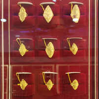 Ladies Gold Rings - Yellow Gold, Customized Design & Weight | Perfect for Engagements and Weddings, Elegant Style for Women
