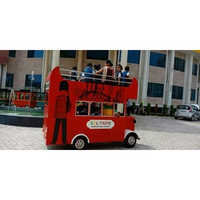 Double Decker Bus Kids Ride - Dimension (l*w*h): W = 5'