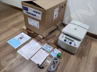 Eppendorf Centrifuge 5425 R - Microcentrifuge (Rotor FA -24X2)