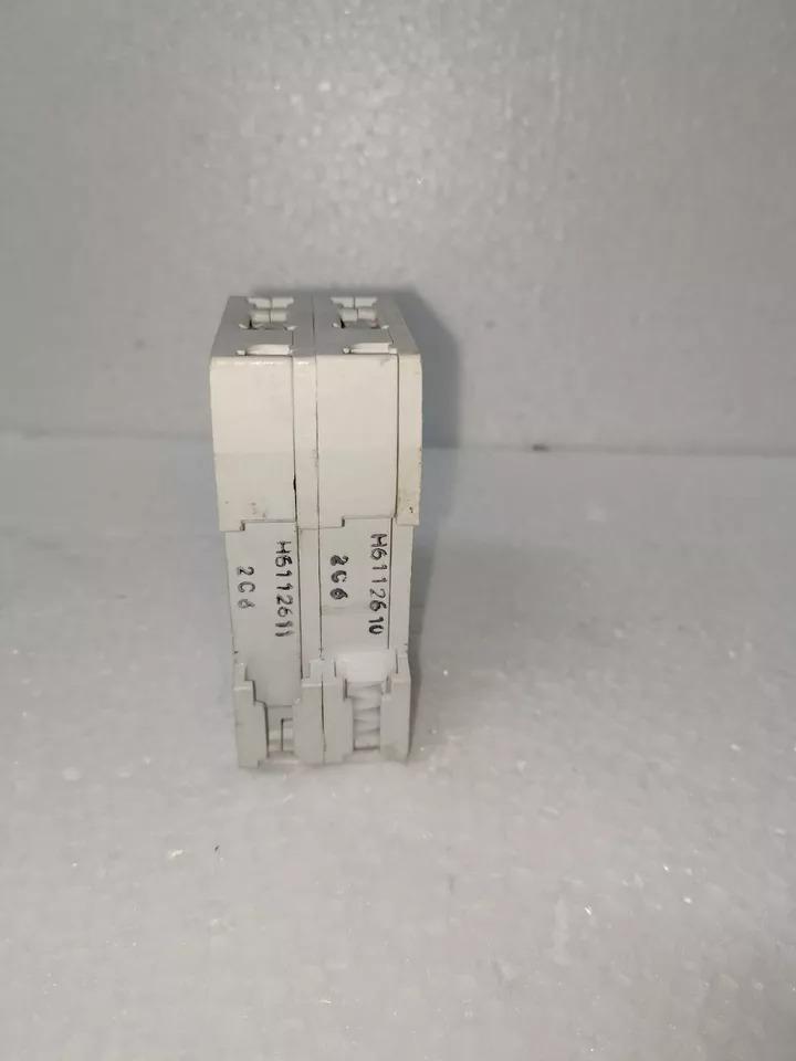 Siemens 5sq22 2pole 240415v C6 50hz Double Pole Circuit Breaker 6 Amp - Color: White