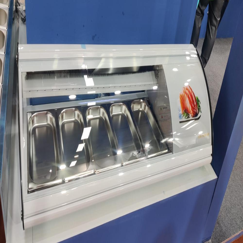 Commercial Shushi Counter - Color: White And Silver