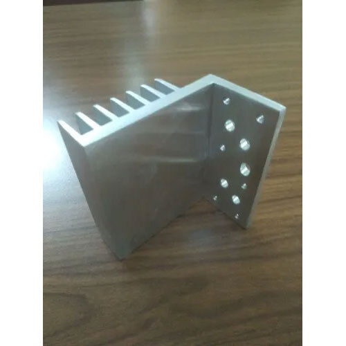 Extruded Aluminium Heat Sink - Color: Silver