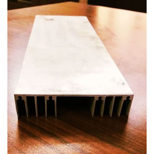 Large Amplifier Heat Sink