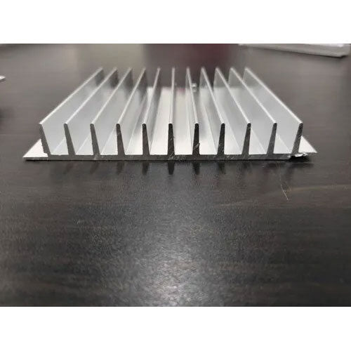 Aluminium Extrusion For Gate - Color: Silver