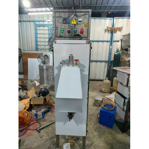 Cark Bottle Filling Machine