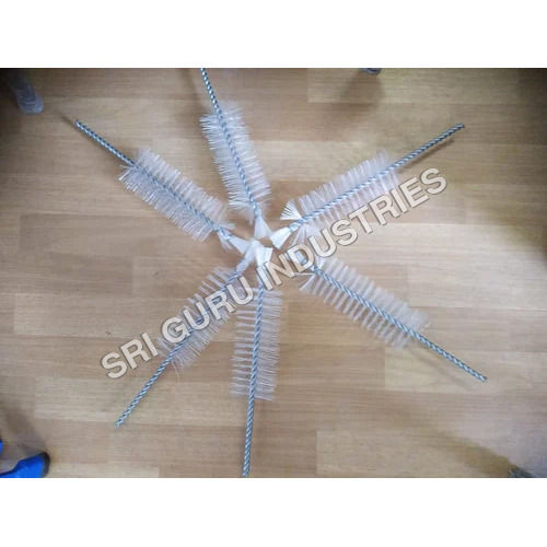 Plastic Cleaning Brushes - Color: White